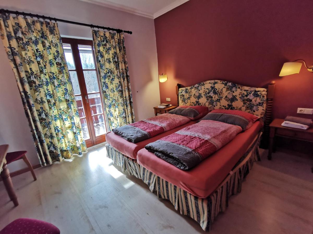 Landhotel Kastanienhof Gundersheim Extérieur photo